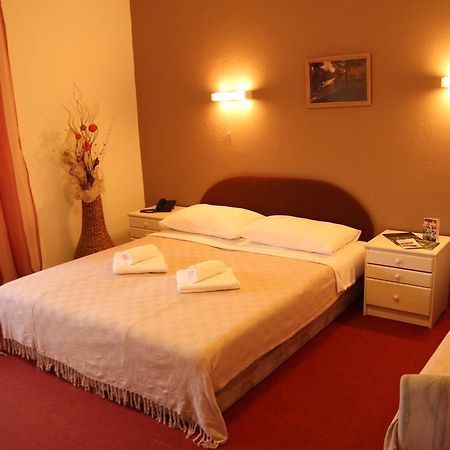 Pansion Park Bed & Breakfast Slunj Dış mekan fotoğraf