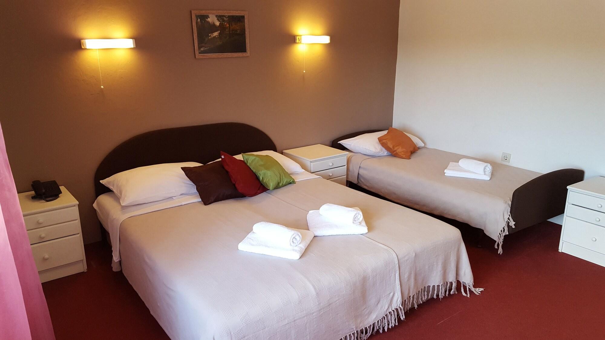 Pansion Park Bed & Breakfast Slunj Dış mekan fotoğraf