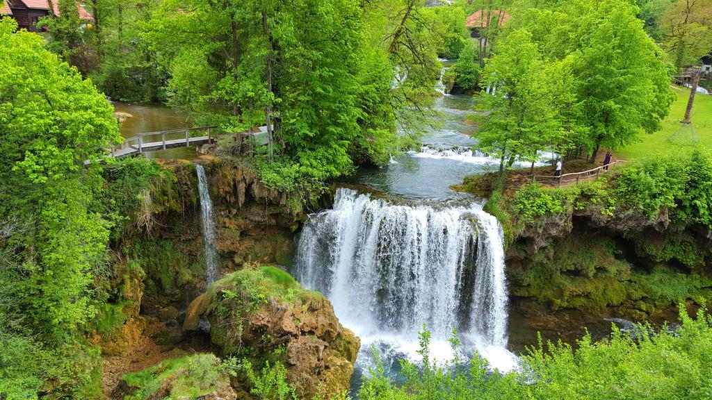 Pansion Park Bed & Breakfast Slunj Dış mekan fotoğraf