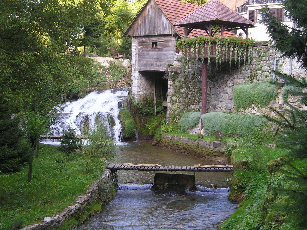 Pansion Park Bed & Breakfast Slunj Dış mekan fotoğraf